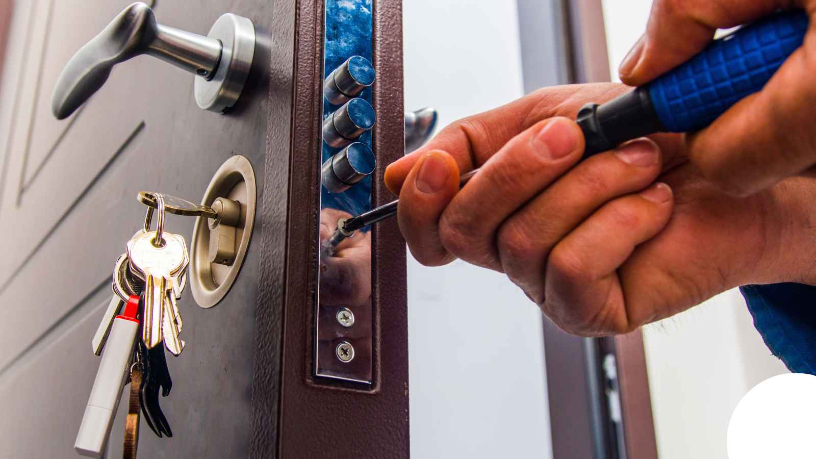 Transponder Key Programming in Dothan, AL — Dothan Broken Key Extraction Transponder Key Programming in Dothan, AL — Dothan Broken Key Extraction